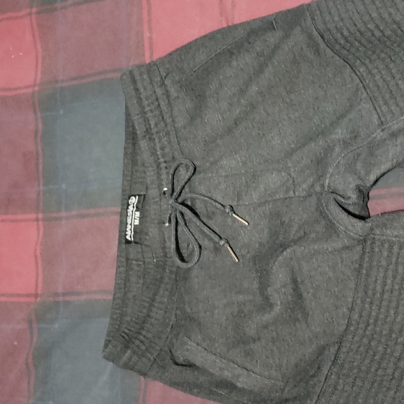 AMNESIA Medium Joggers - Picture 3 of 5